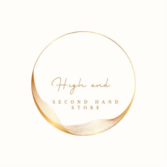 Meet your Posher, Priscila - Picture 2 of 2